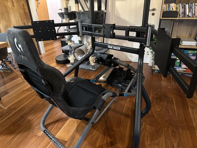 Playseat Gaming Trophy Logitech G Edition * TRAK RACE 3 Fach Monito...