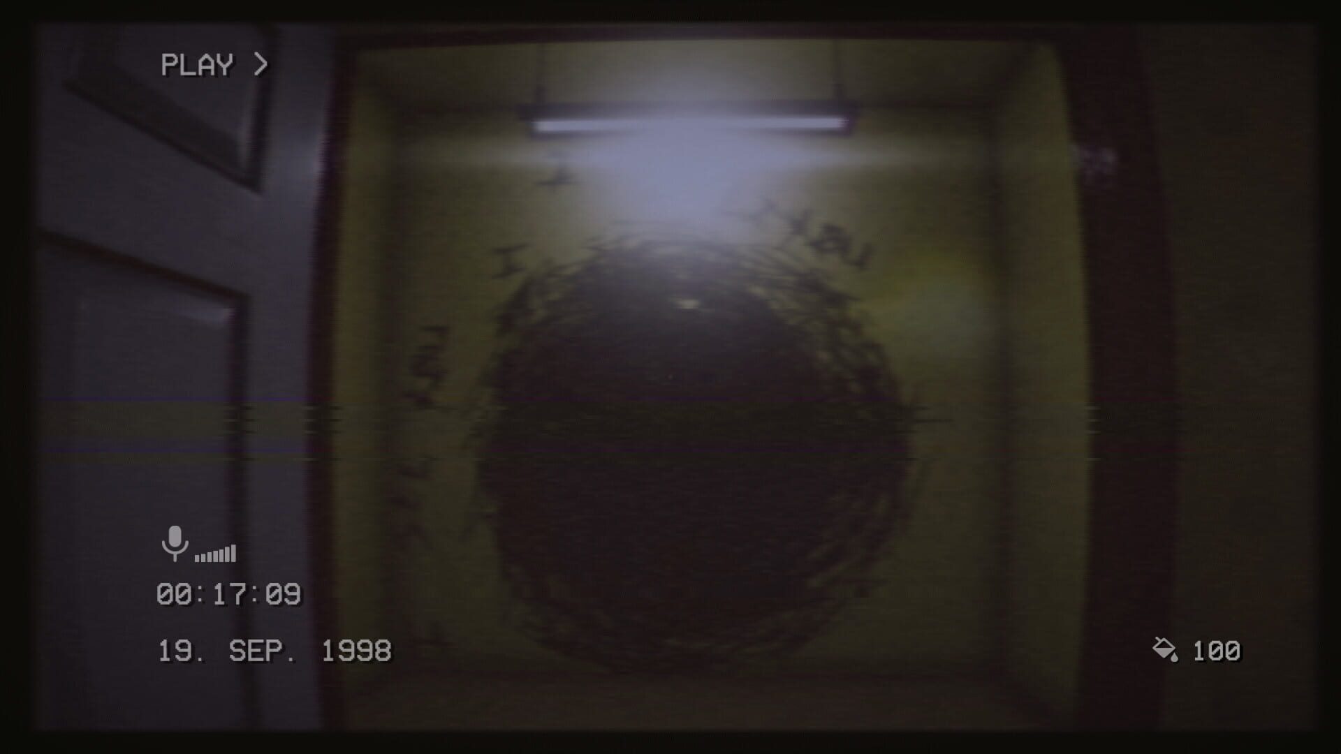 The Backrooms 1998 screenshot 6