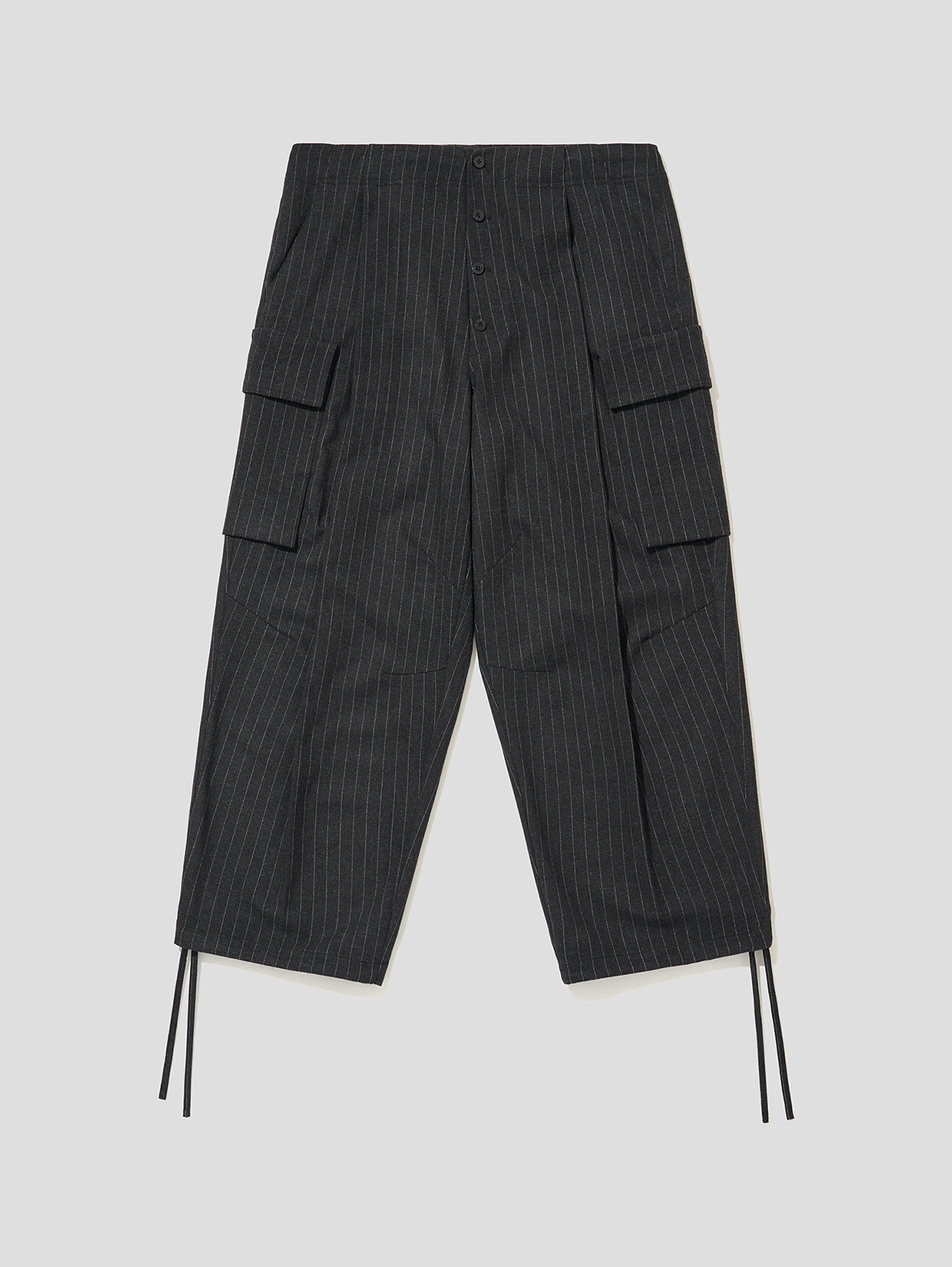 MERELY PREMIUM RELAXING WIDE CARGO PANTS RAVEN GREY