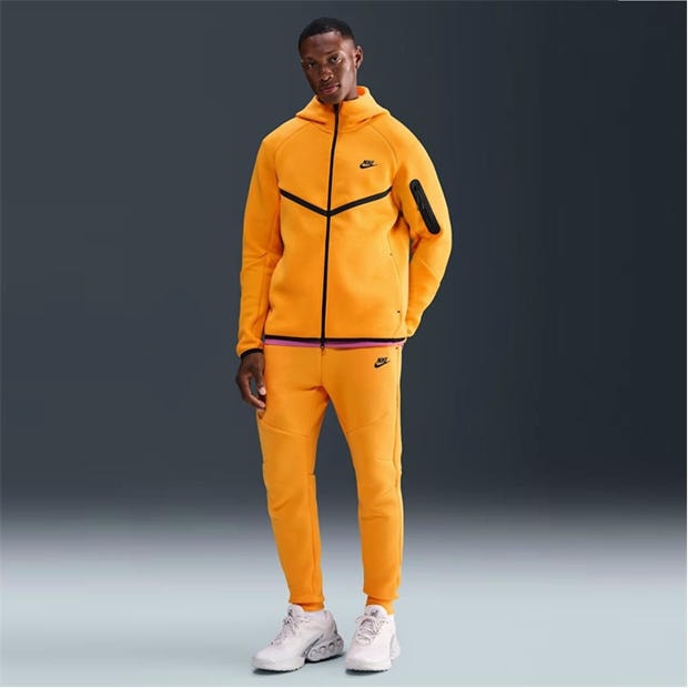 Nike: Nike Nike Tch Flc Jgr Sn54