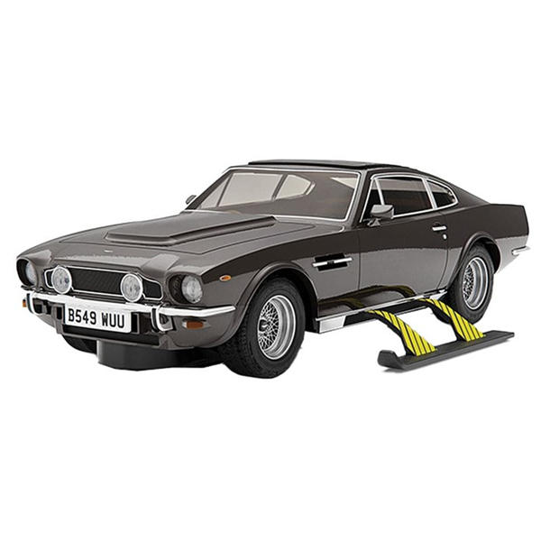 Scalextric: Scalextric James Bond Aston Martin V8