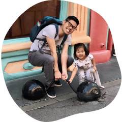 What's the difference between a tilde (~) and a caret (^) in a npm ...