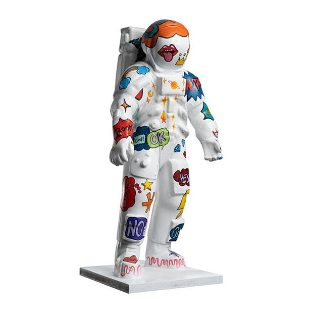 ArtChi: ArtChi Pop Artstrong Sculpture